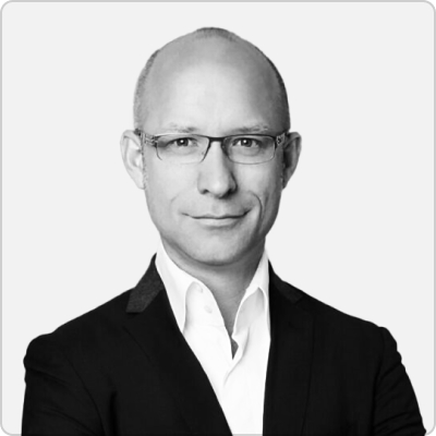 Dr. Christian Laux