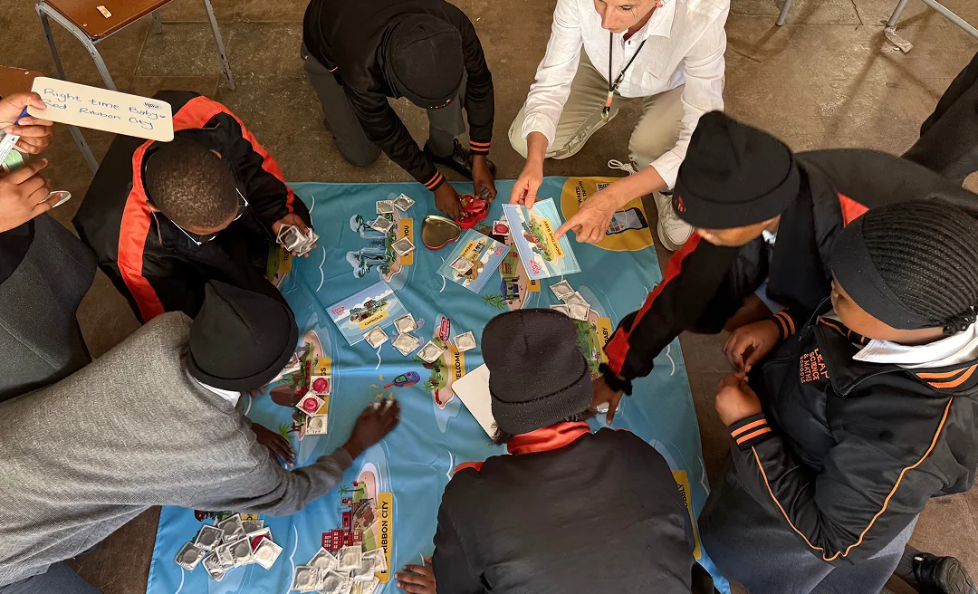 many-kids-playing-board-game